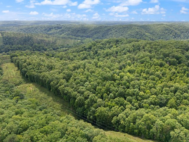 2401 Bell Point Road, Beattyville, KY 41311