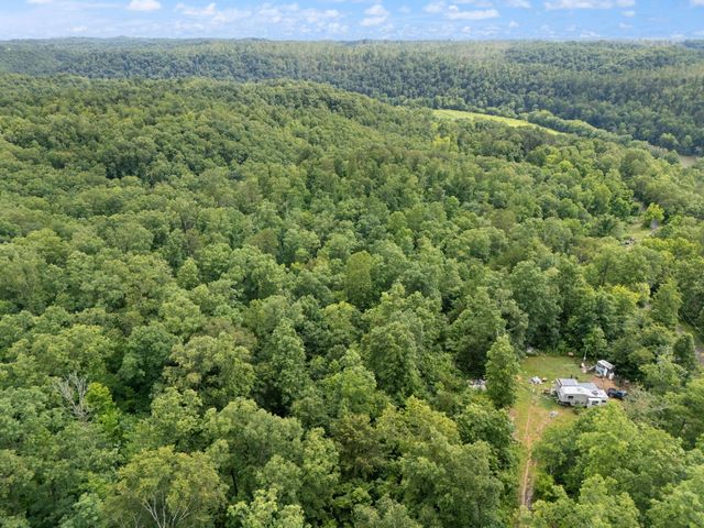 2401 Bell Point Road, Beattyville, KY 41311