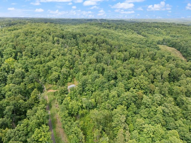 2401 Bell Point Road, Beattyville, KY 41311