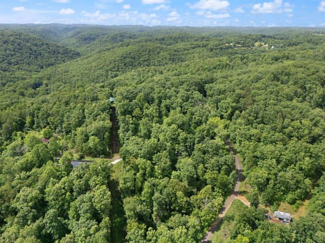 2401 Bell Point Road, Beattyville, KY 41311