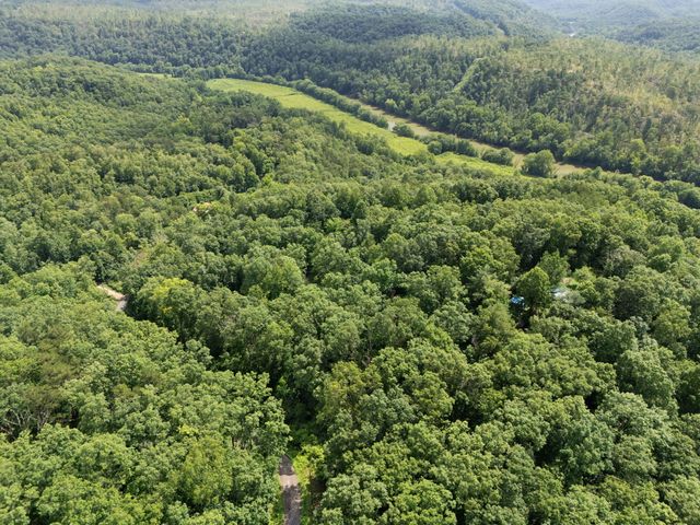 2401 Bell Point Road, Beattyville, KY 41311