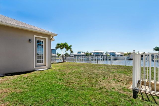 5714 SEA TROUT PLACE, Apollo Beach, FL 33572