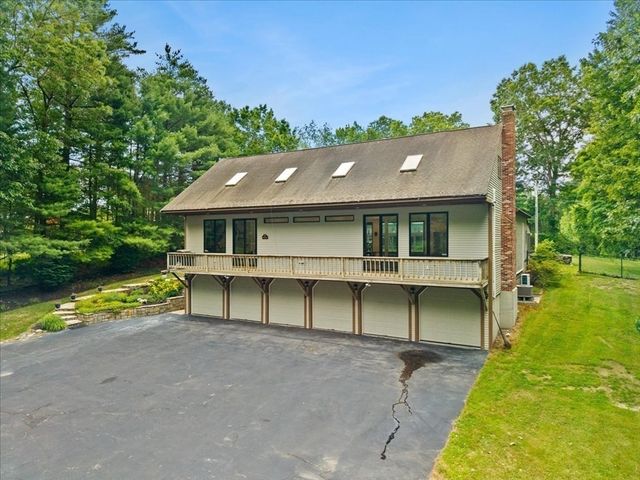 10 Kathy Ln, East Bridgewater, MA 02333