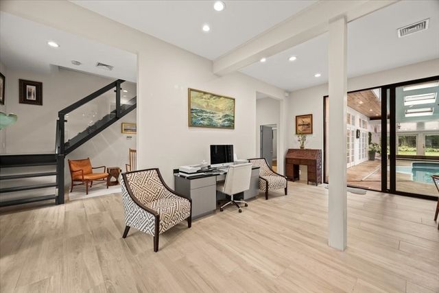 10 Kathy Ln, East Bridgewater, MA 02333