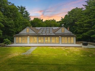 10 Kathy Ln, East Bridgewater, MA 02333