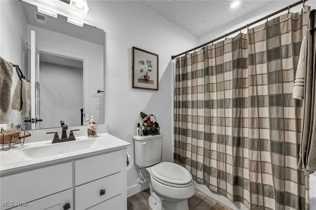 38777 Country Club Drive, Avon, OH 44011