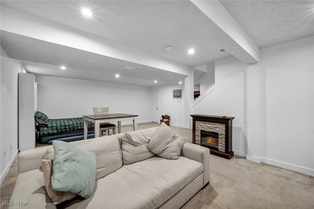 38777 Country Club Drive, Avon, OH 44011