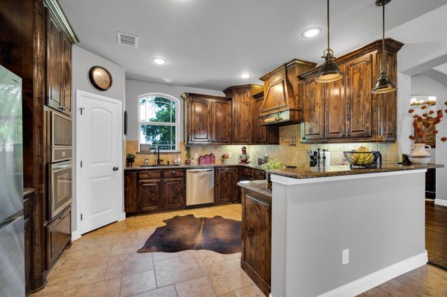 116 Spring Creek Drive, Waxahachie, TX 75165