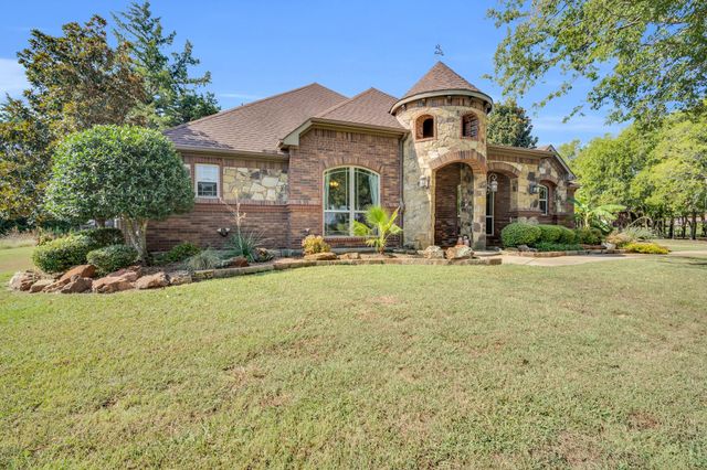 116 Spring Creek Drive, Waxahachie, TX 75165