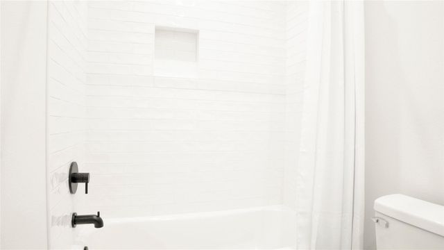 1069 Sunset Circle W, Crystal Beach, TX 77650