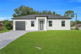 1718 Hibiscus AVE, Lehigh Acres, FL 33972