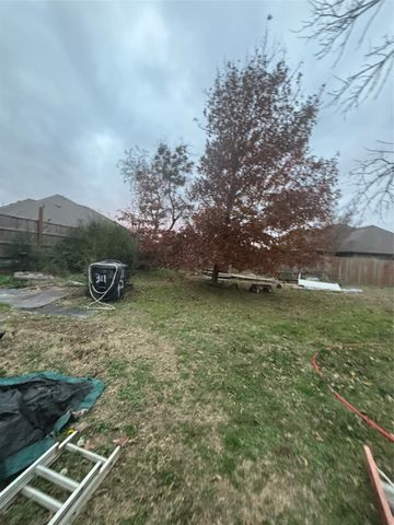 311 Edgewood Street, Krum, TX 76249
