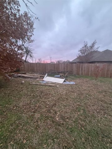 311 Edgewood Street, Krum, TX 76249