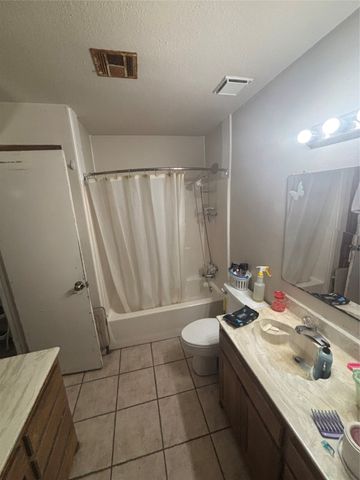 311 Edgewood Street, Krum, TX 76249