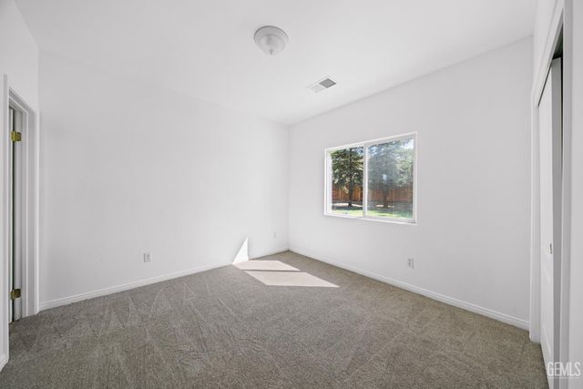 11903 Sandy River Court, Bakersfield, CA 93311