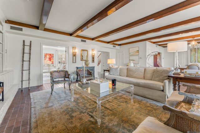 3100 Fairway Dr, Baton Rouge, LA 70809