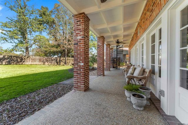 3100 Fairway Dr, Baton Rouge, LA 70809