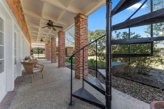 3100 Fairway Dr, Baton Rouge, LA 70809