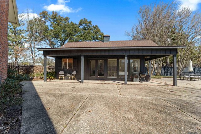 3100 Fairway Dr, Baton Rouge, LA 70809