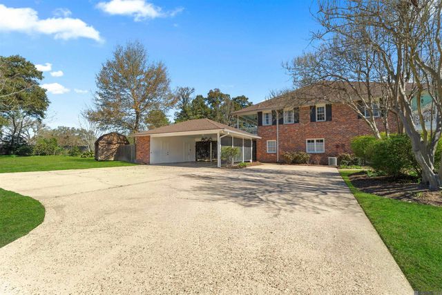 3100 Fairway Dr, Baton Rouge, LA 70809