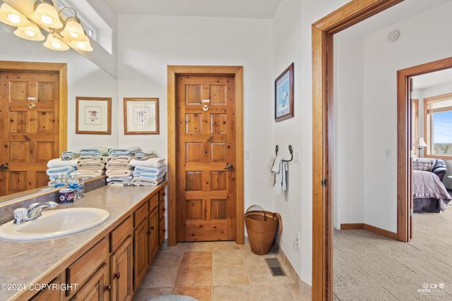 64460 Oil Well Road, Ninilchik, AK 99639