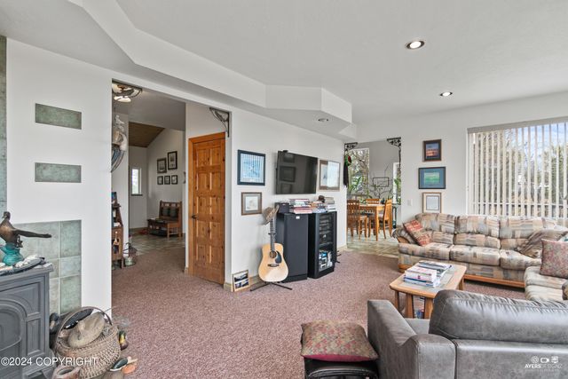 64460 Oil Well Road, Ninilchik, AK 99639