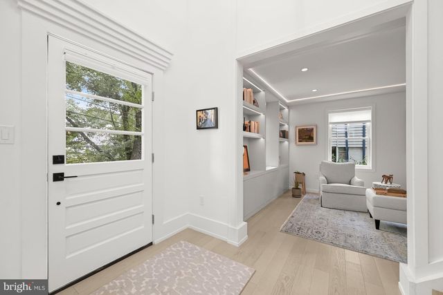 5605 OVERLEA RD, Bethesda, MD 20816