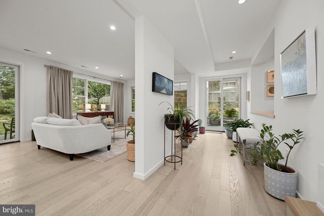 5605 OVERLEA RD, Bethesda, MD 20816