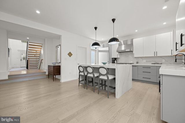 5605 OVERLEA RD, Bethesda, MD 20816