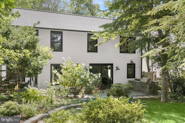 5605 OVERLEA RD, Bethesda, MD 20816