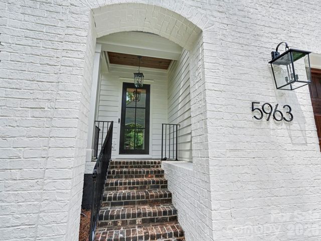 5963 Gate Post Road, Charlotte, NC 28211