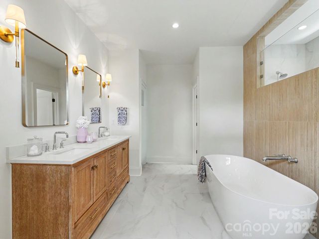 5963 Gate Post Road, Charlotte, NC 28211