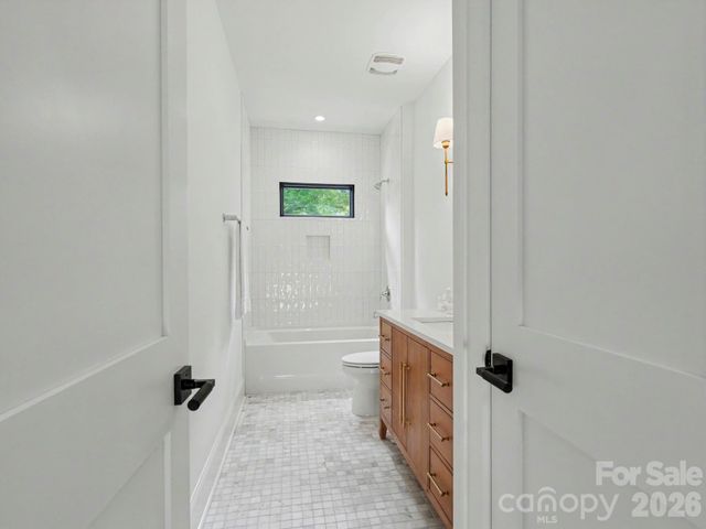 5963 Gate Post Road, Charlotte, NC 28211