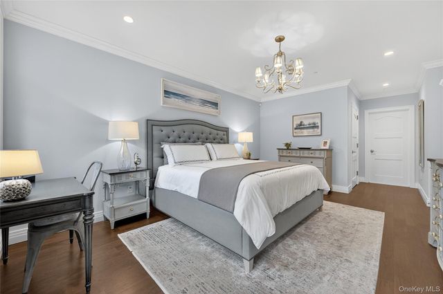 301 Franklin Avenue 114, Garden City, NY 11530