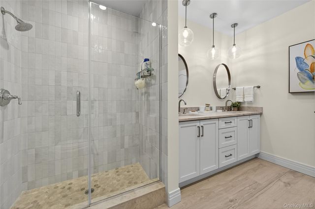 301 Franklin Avenue 114, Garden City, NY 11530