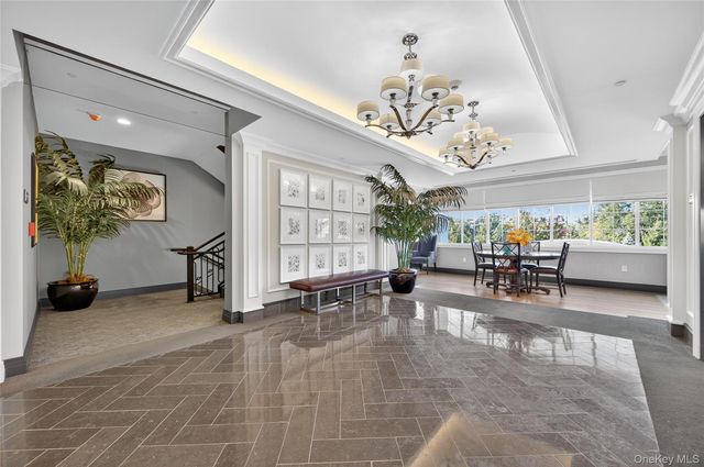 301 Franklin Avenue 114, Garden City, NY 11530