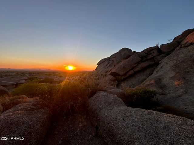 10902 E TUSAYAN Trail 67, Scottsdale, AZ 85255