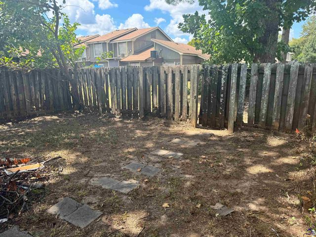 124 Stone Hedge Drive, Warner Robins, GA 31088