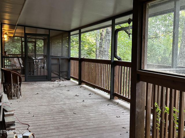 530 Parton Drive, Gatlinburg, TN 37738