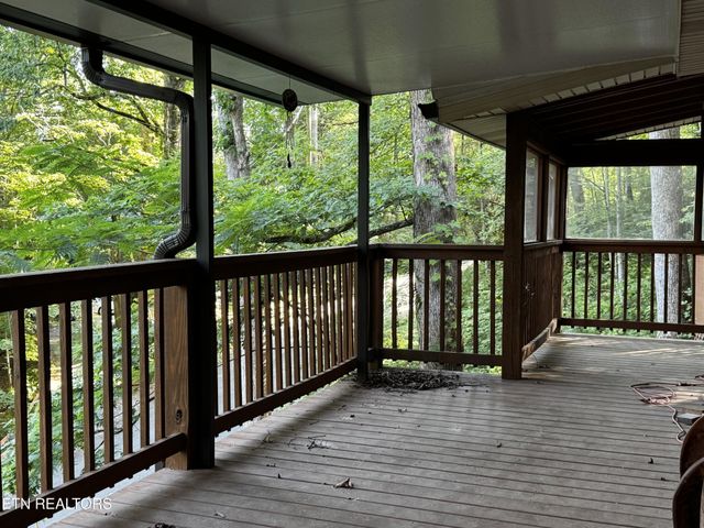 530 Parton Drive, Gatlinburg, TN 37738