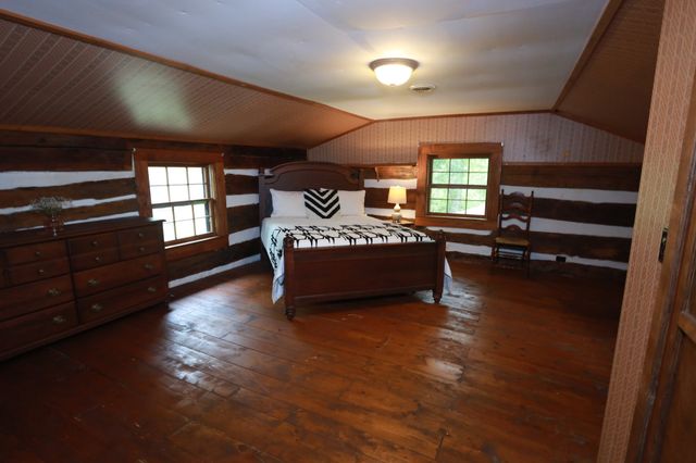 2634 Distillery Rd, Greenbrier, TN 37073