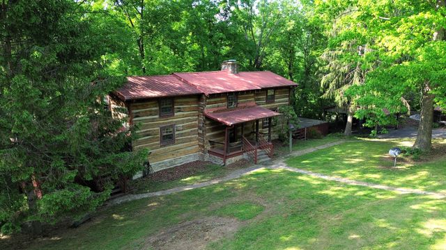 2634 Distillery Rd, Greenbrier, TN 37073