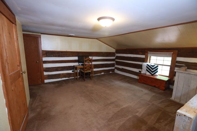 2634 Distillery Rd, Greenbrier, TN 37073