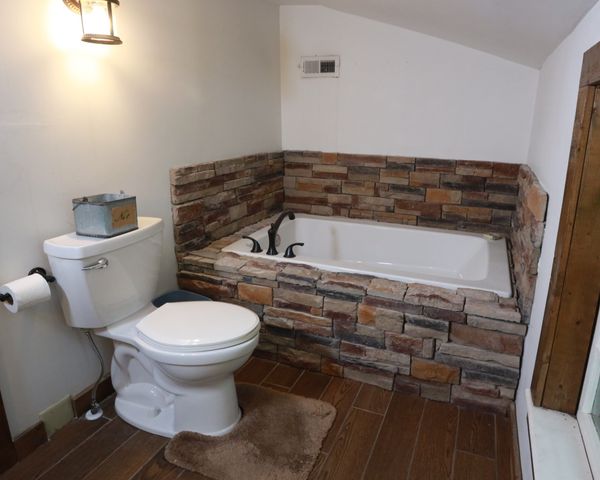 2634 Distillery Rd, Greenbrier, TN 37073