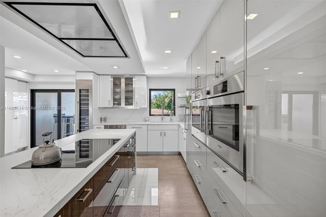 1223 Hillsboro Mile 4, Hillsboro Beach, FL 33062