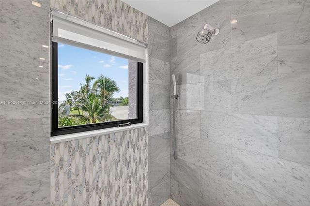 1223 Hillsboro Mile 4, Hillsboro Beach, FL 33062