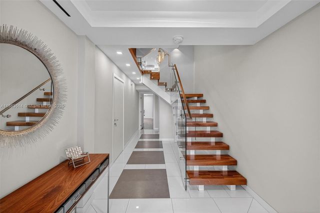 1223 Hillsboro Mile 4, Hillsboro Beach, FL 33062