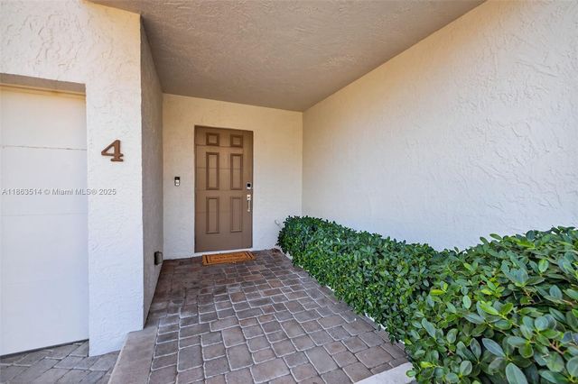 1223 Hillsboro Mile 4, Hillsboro Beach, FL 33062