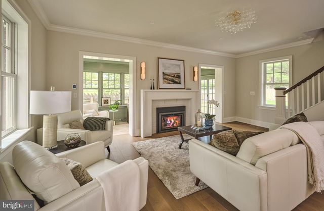 100 W BRIDGE ST, New Hope, PA 18938