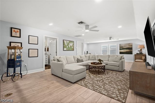 12166 Sussex ST, Fort Myers, FL 33913